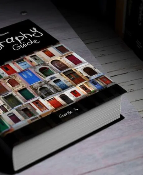 Exclusive Metropolitan Decorative Collector's Ed.