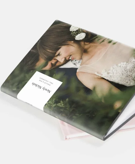 Refined Metropolitan Decorative Collector's Ed.